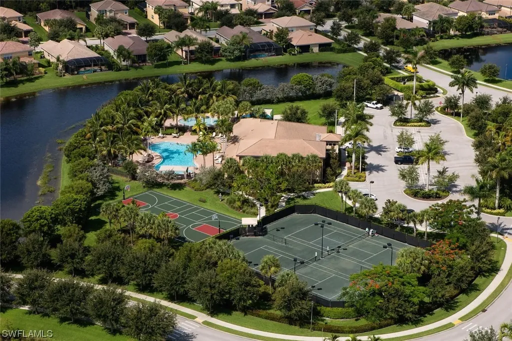 6670 Marbella Lane Naples FL 34105