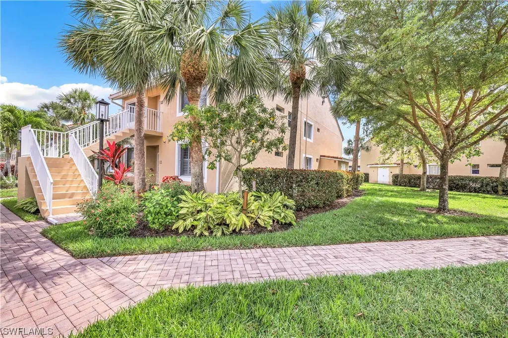2347 Hidden Lake Court Naples FL 34112