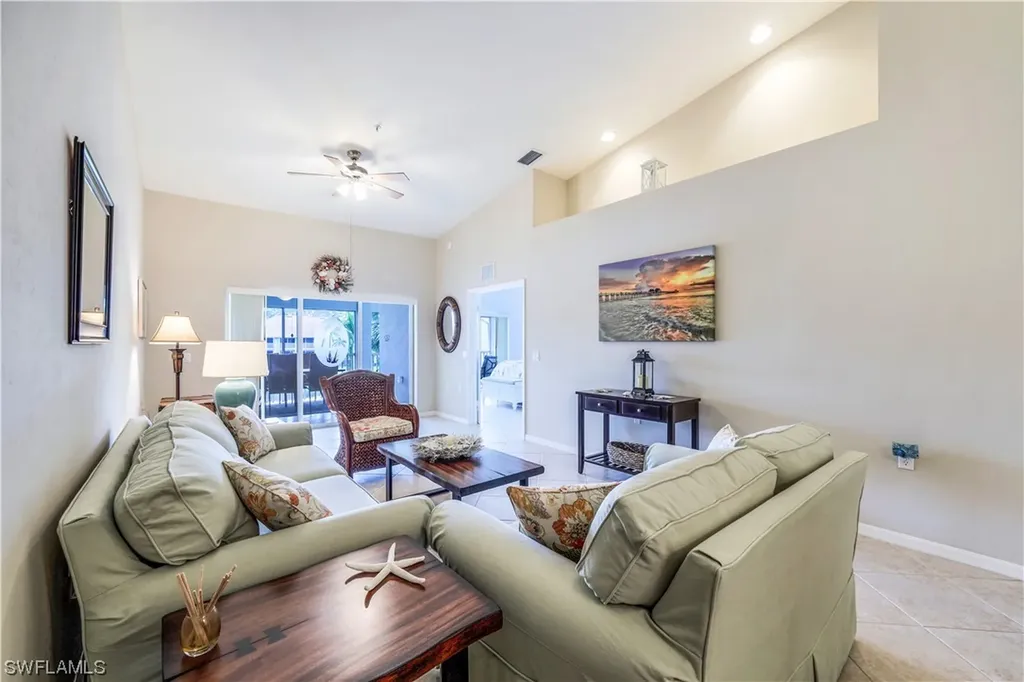 2347 Hidden Lake Court Naples FL 34112