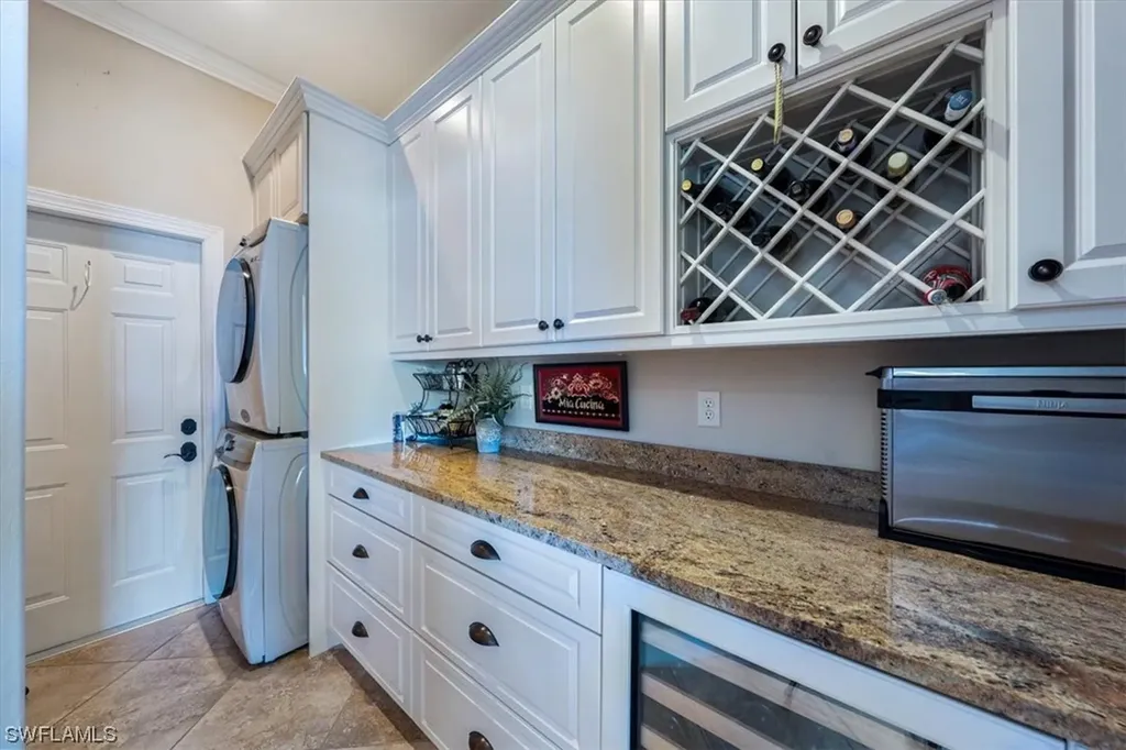 2039 Castle Garden Lane Naples FL 34110