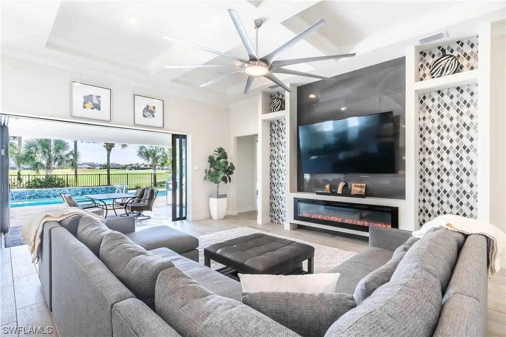8985 Bahama Swallow Way Naples FL 34120