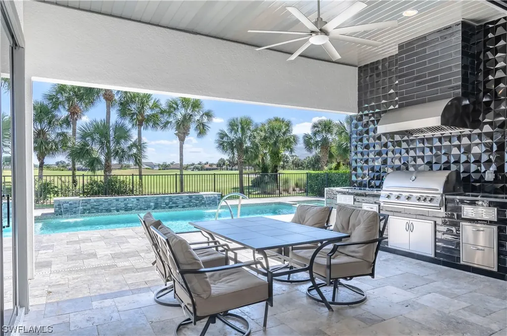 8985 Bahama Swallow Way Naples FL 34120