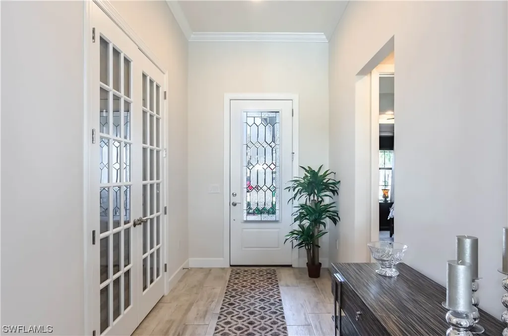 8985 Bahama Swallow Way Naples FL 34120