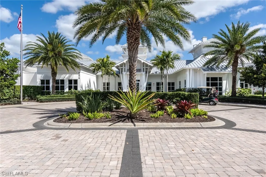 8985 Bahama Swallow Way Naples FL 34120