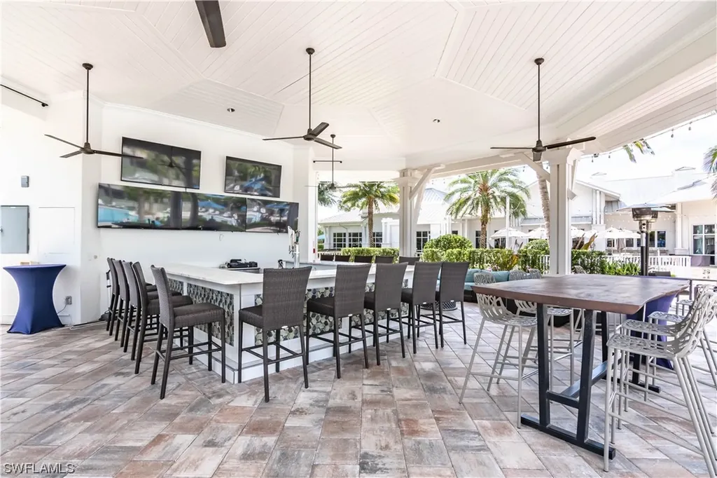 8985 Bahama Swallow Way Naples FL 34120
