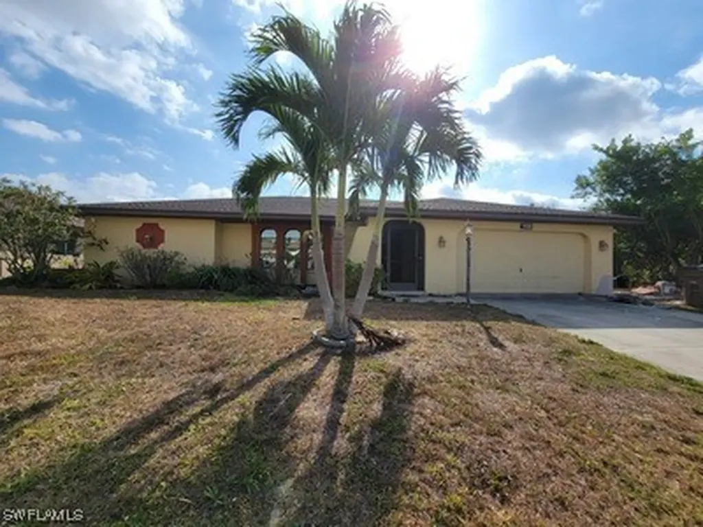 411 SE 20th Court Cape Coral FL 33990