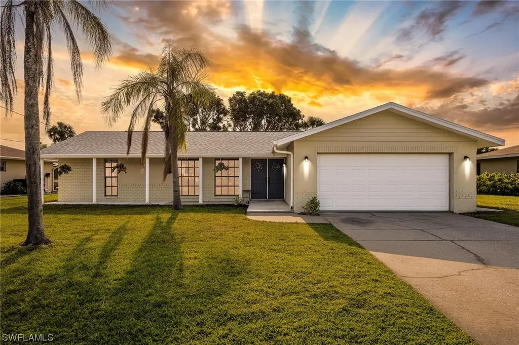 Cape Coral FL, 932 SE 4th Place