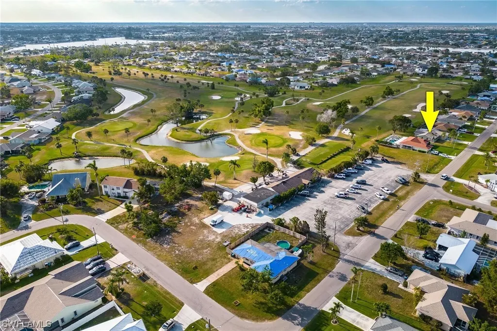 932 SE 4th Place Cape Coral FL 33990