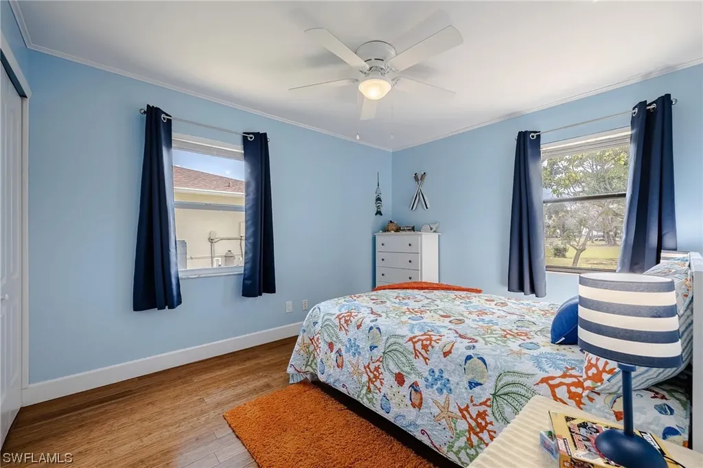 932 SE 4th Place Cape Coral FL 33990