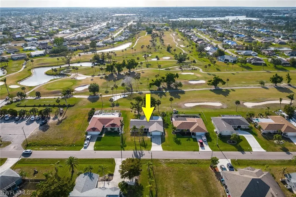 932 SE 4th Place Cape Coral FL 33990
