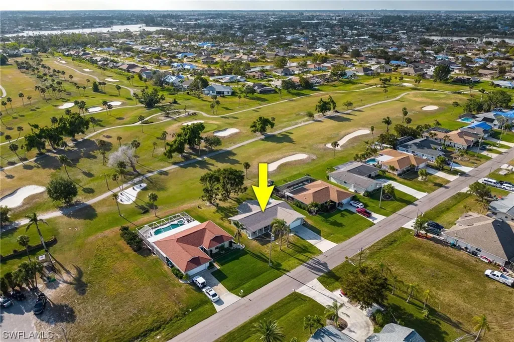 932 SE 4th Place Cape Coral FL 33990