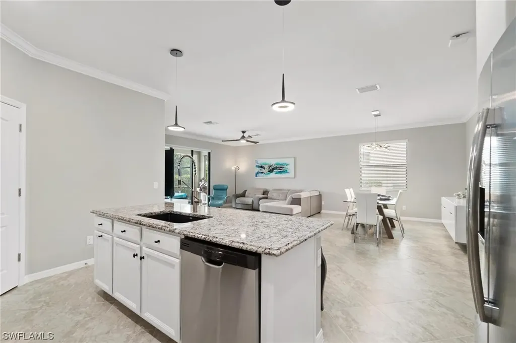 4224 Raffia Palm Circle Naples FL 34119