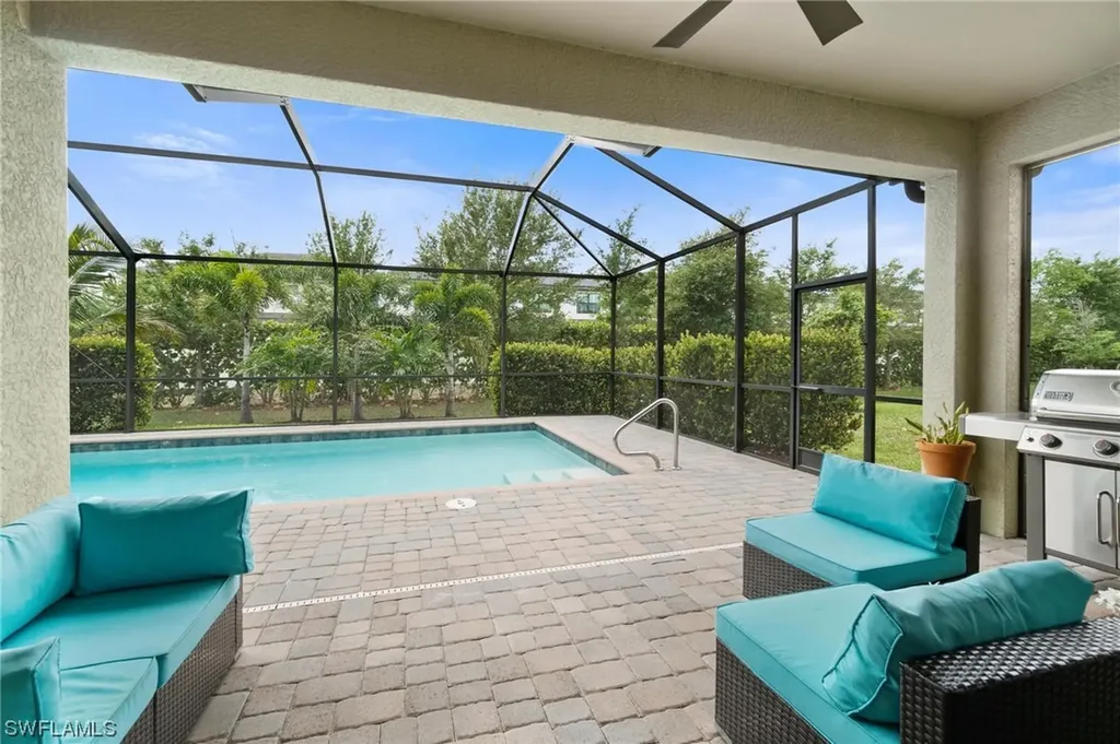 4224 Raffia Palm Circle Naples FL 34119