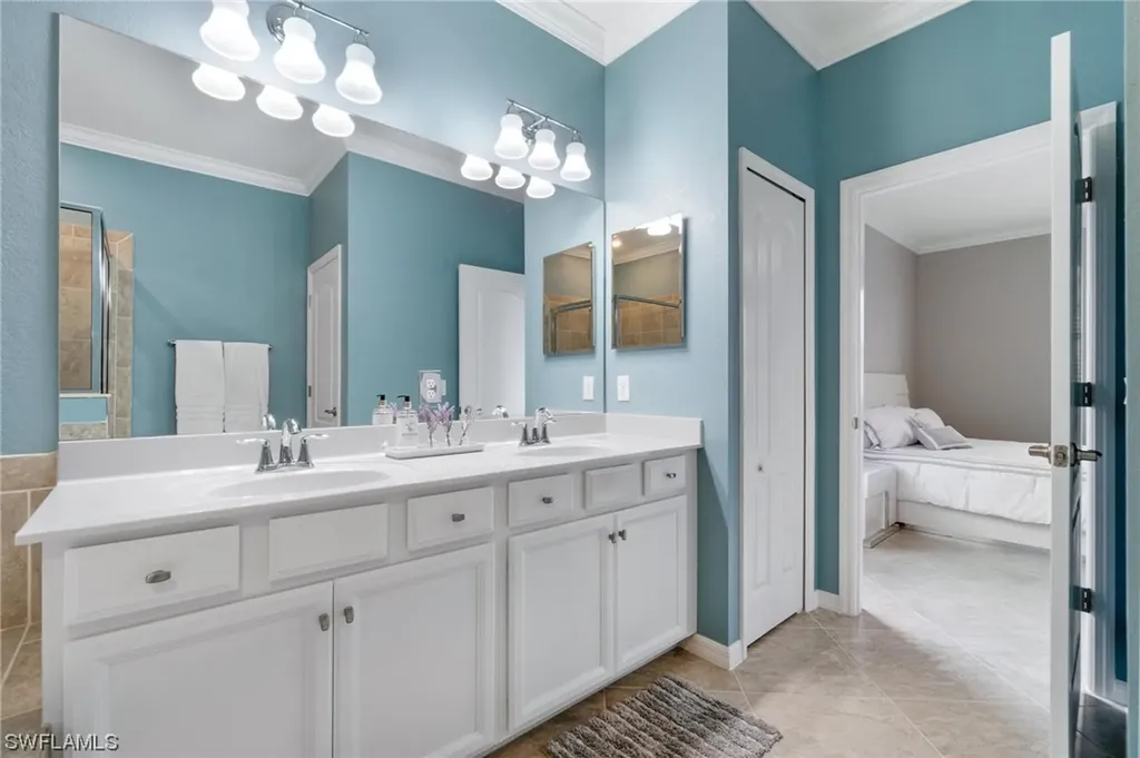 4224 Raffia Palm Circle Naples FL 34119