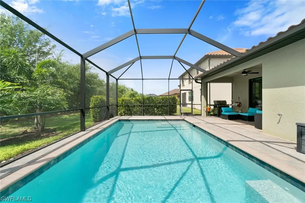4224 Raffia Palm Circle Naples FL 34119