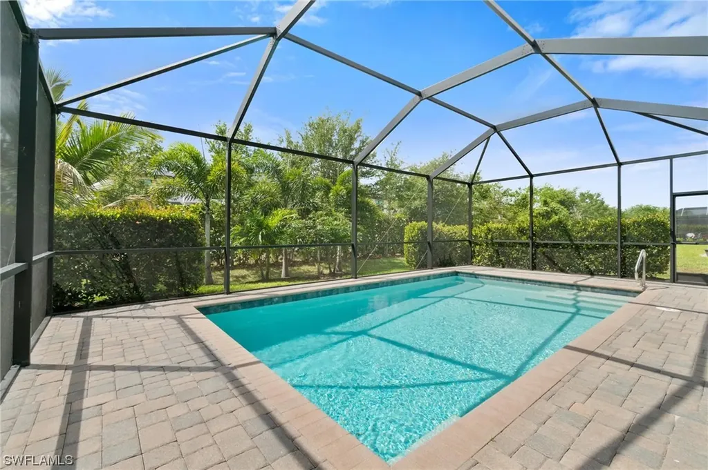 4224 Raffia Palm Circle Naples FL 34119