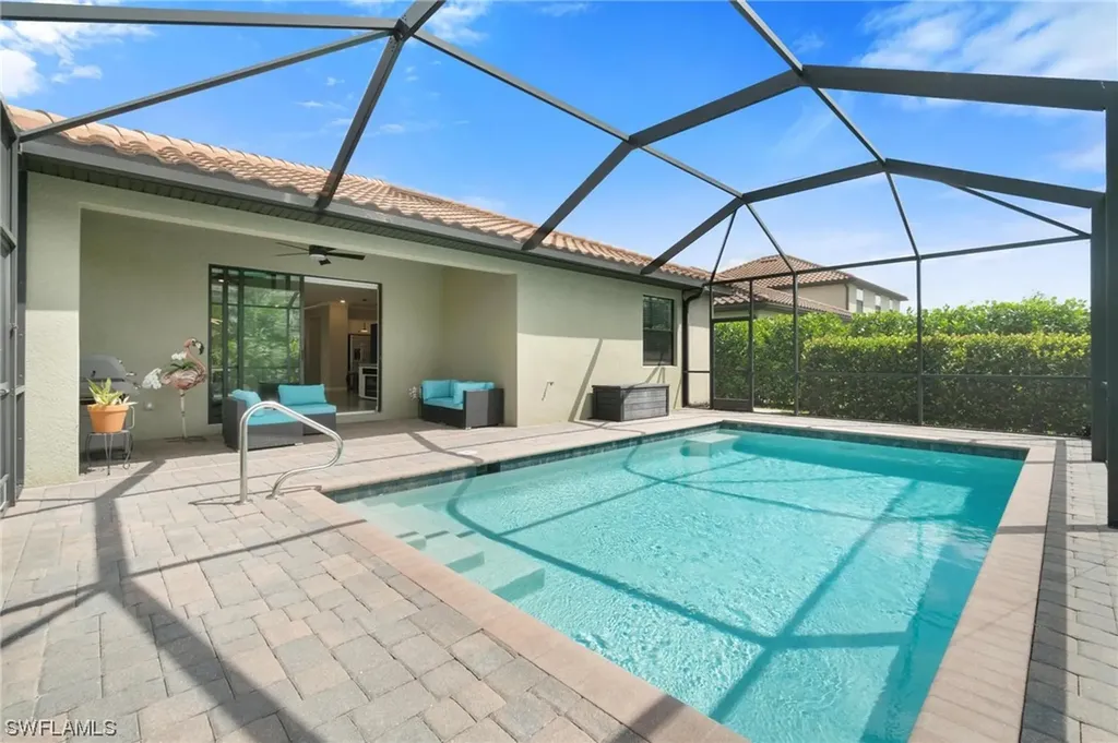4224 Raffia Palm Circle Naples FL 34119