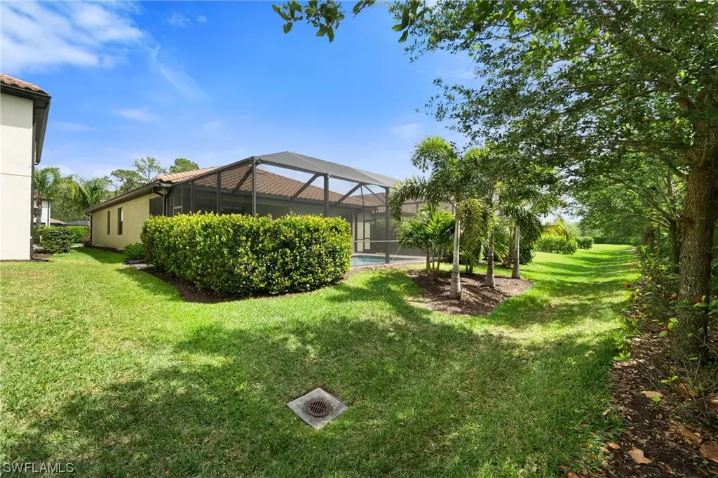 4224 Raffia Palm Circle Naples FL 34119