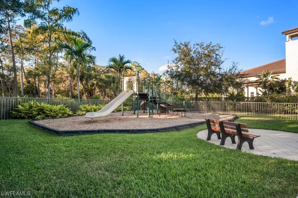 4224 Raffia Palm Circle Naples FL 34119