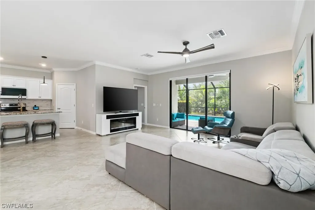 4224 Raffia Palm Circle Naples FL 34119