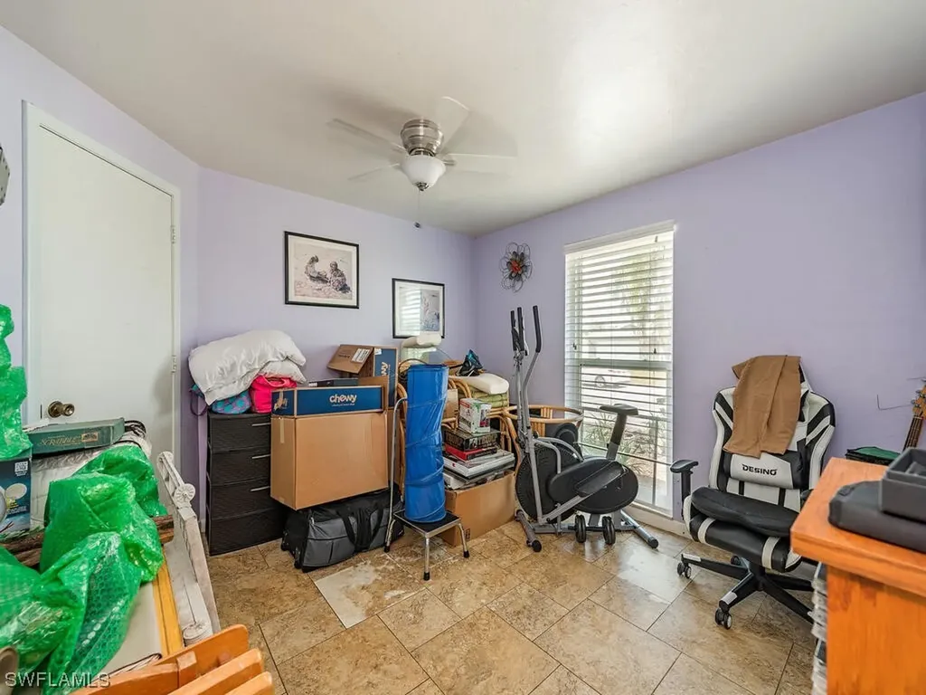 916 SE 35th Terrace Cape Coral FL 33904