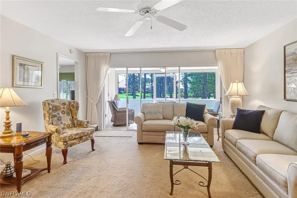 6900 Dennis Circle Naples FL 34104
