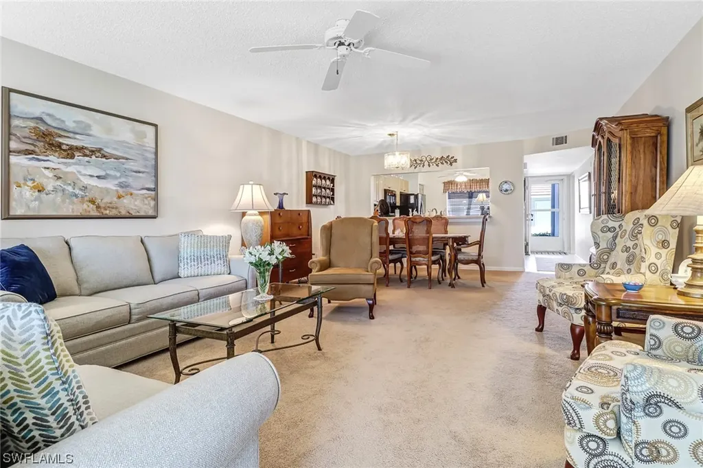 6900 Dennis Circle Naples FL 34104