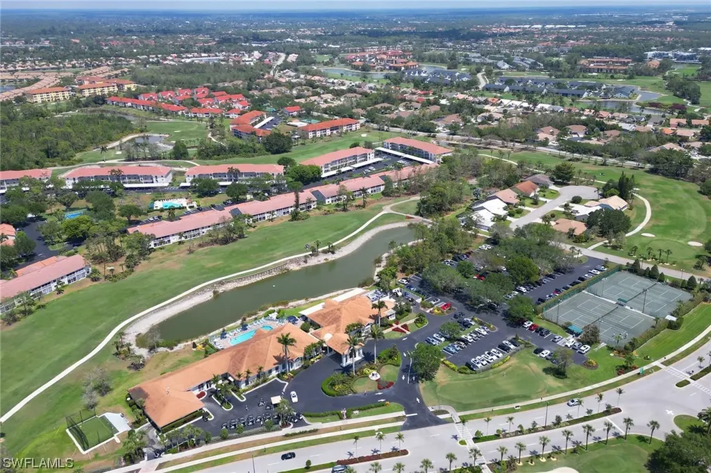 6900 Dennis Circle Naples FL 34104