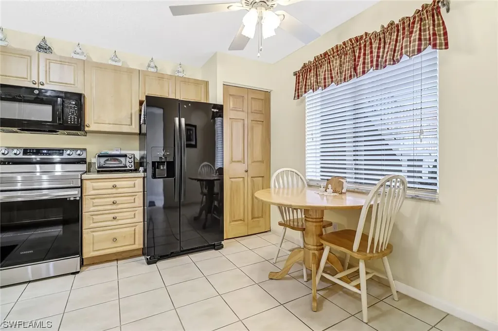 6900 Dennis Circle Naples FL 34104