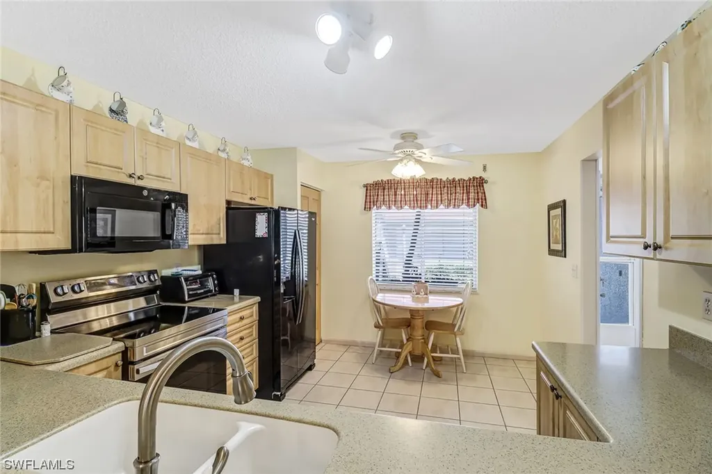 6900 Dennis Circle Naples FL 34104