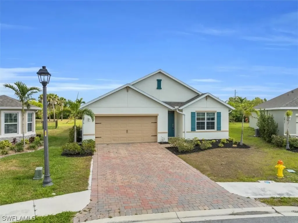 2816 Zaragoza Court Cape Coral FL 33909