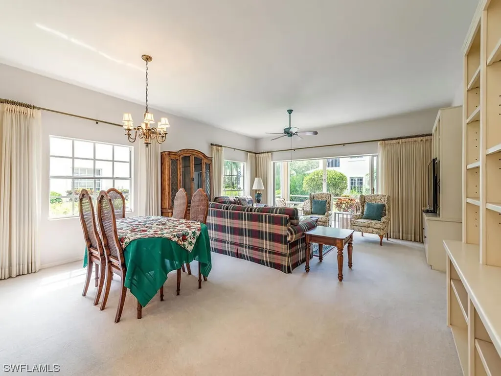 2852 Aintree Lane Naples FL 34112