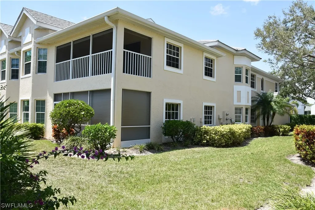 2852 Aintree Lane Naples FL 34112