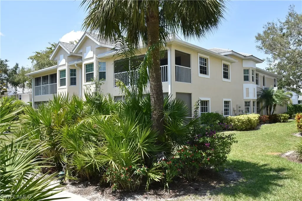 2852 Aintree Lane Naples FL 34112