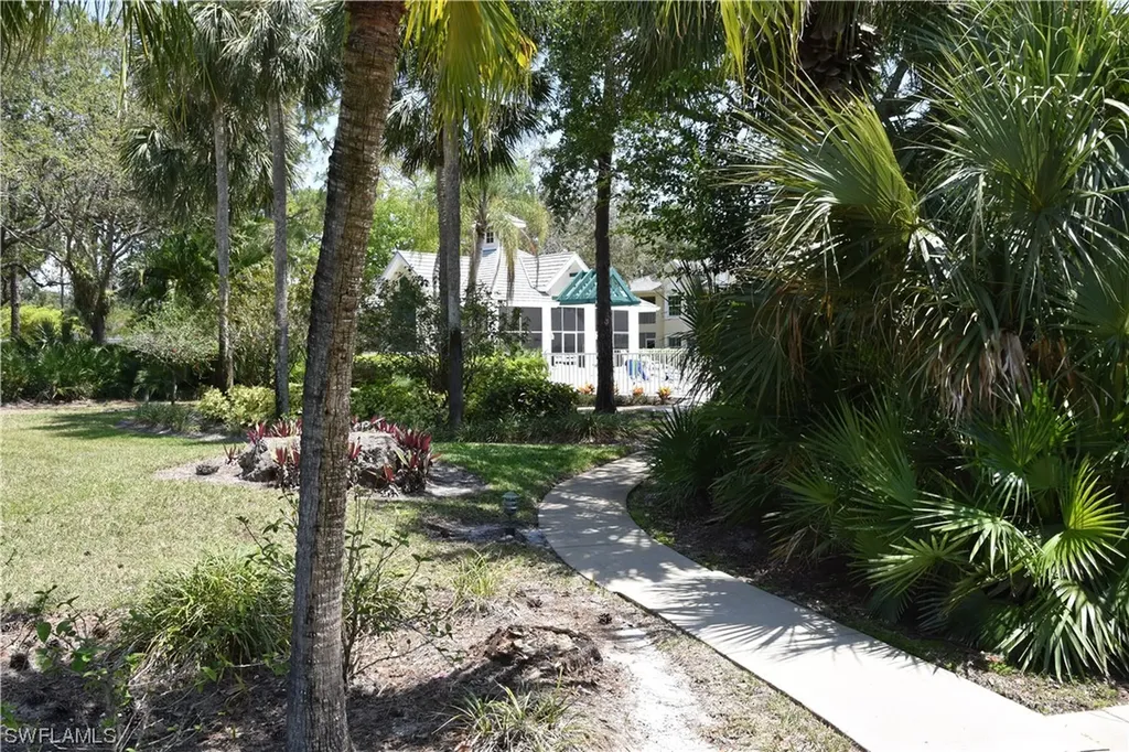 2852 Aintree Lane Naples FL 34112