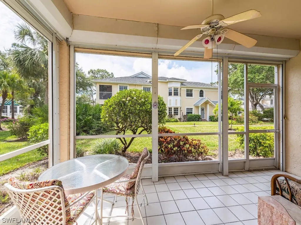 2852 Aintree Lane Naples FL 34112