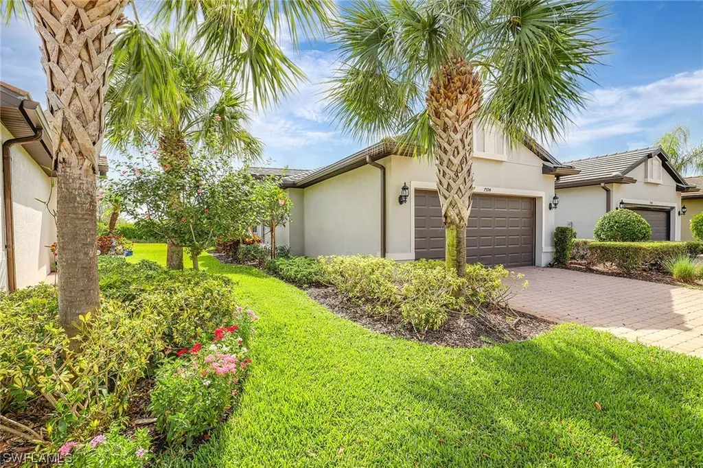 7594 Jacaranda Lane Naples FL 34114