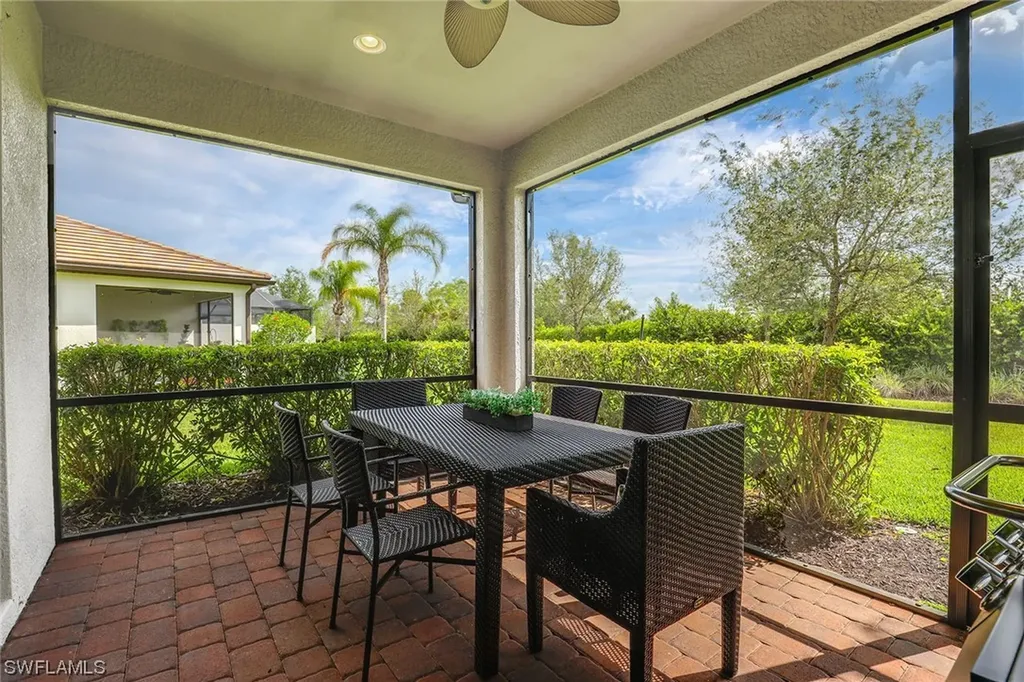 7594 Jacaranda Lane Naples FL 34114