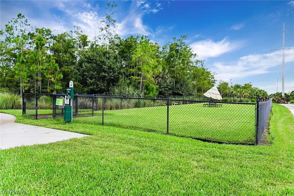 7594 Jacaranda Lane Naples FL 34114