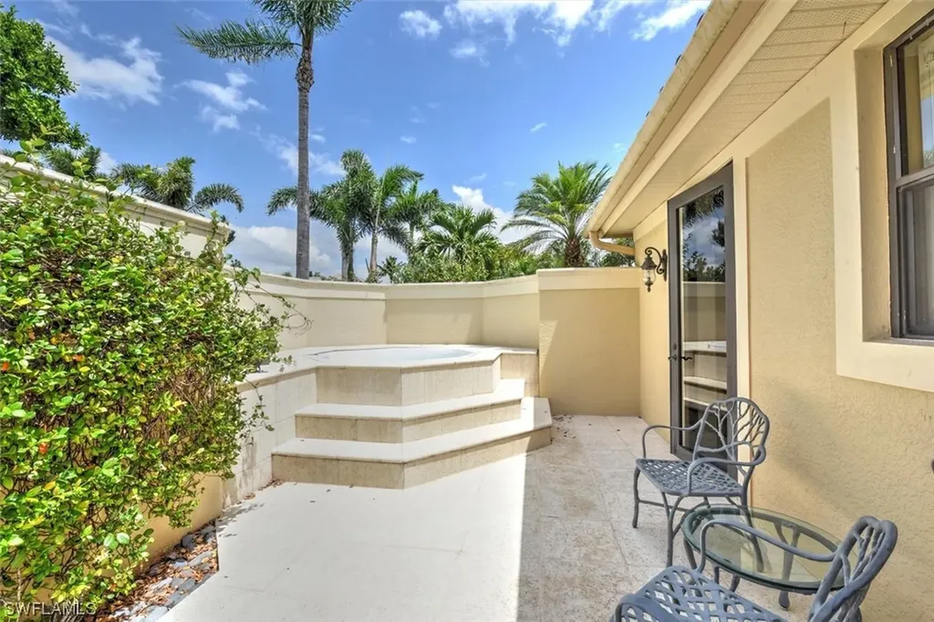 2987 Mona Lisa Boulevard Naples FL 34119