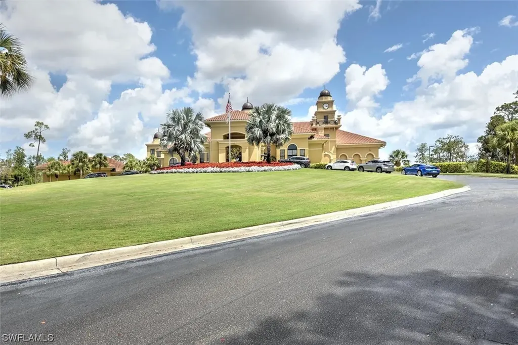 2987 Mona Lisa Boulevard Naples FL 34119