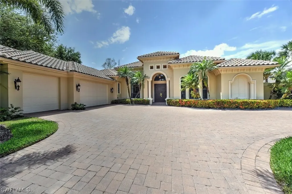 2987 Mona Lisa Boulevard Naples FL 34119
