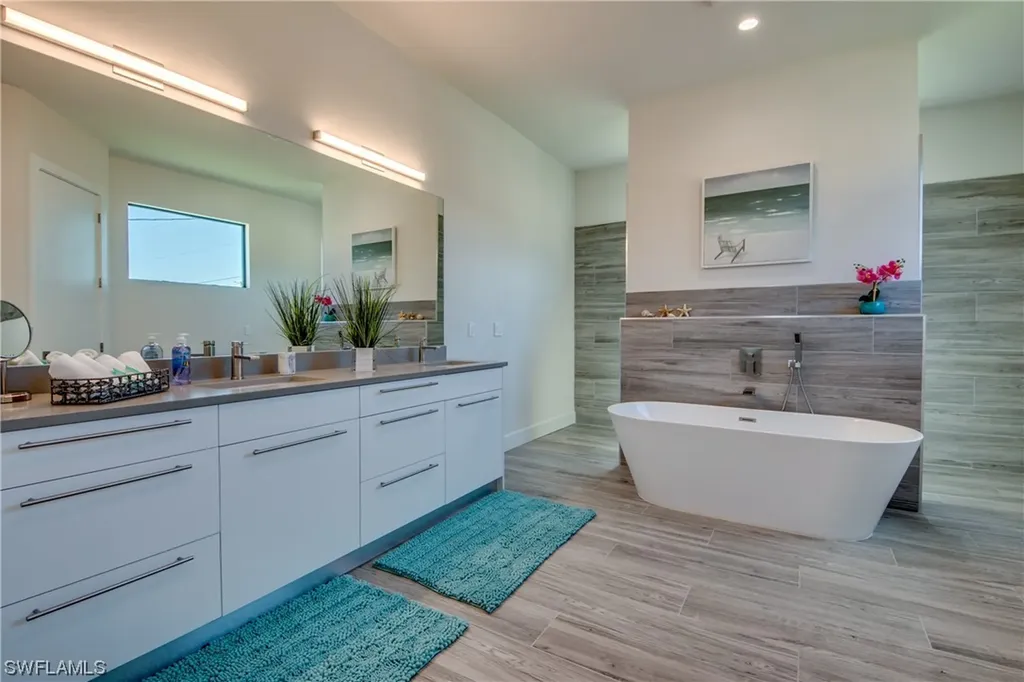 304 NW 13th Avenue Cape Coral FL 33993