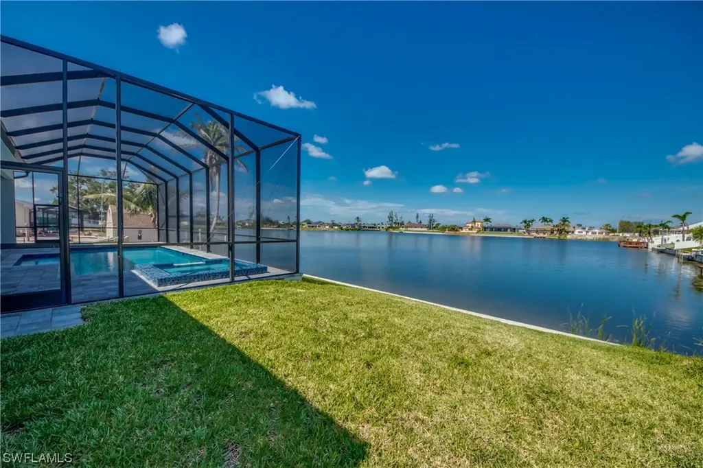 304 NW 13th Avenue Cape Coral FL 33993