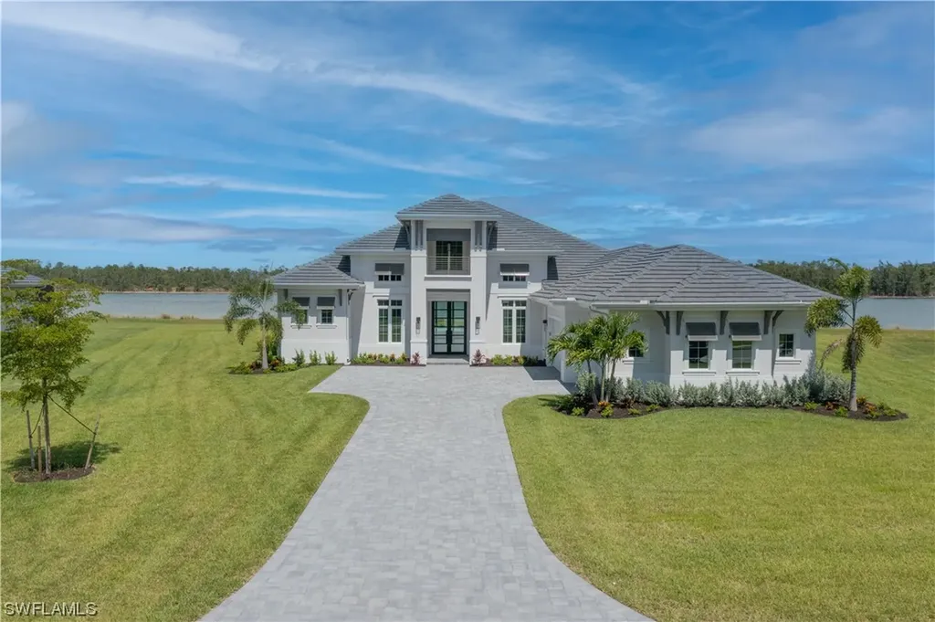 Fort Myers FL, 18160 Blue Eye Loop