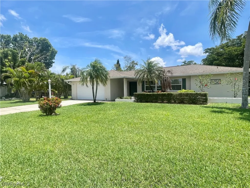 5592 Cognac Drive Fort Myers FL 33919