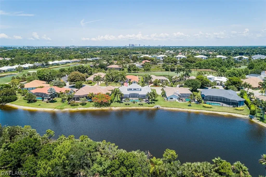 562 Portsmouth Court Naples FL 34110