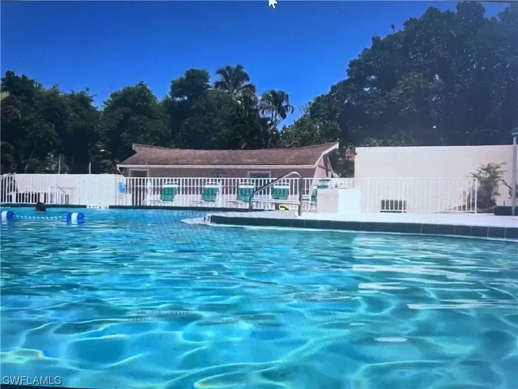 4261 Island Circle Fort Myers FL 33919