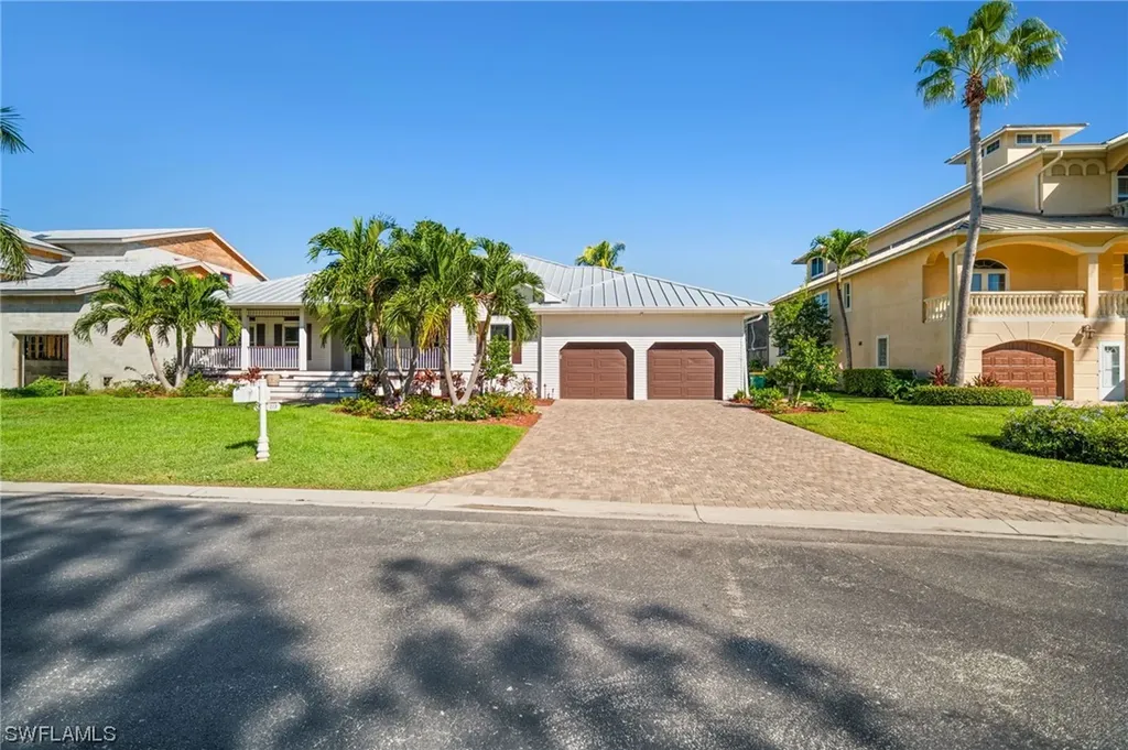 227 Dolphin Cove Court Bonita Springs FL 34134