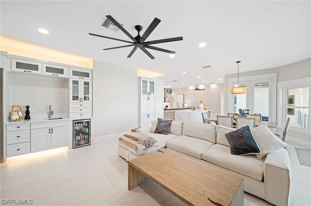 227 Dolphin Cove Court Bonita Springs FL 34134